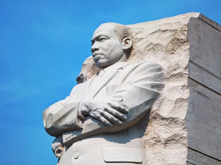 mlk jr statue