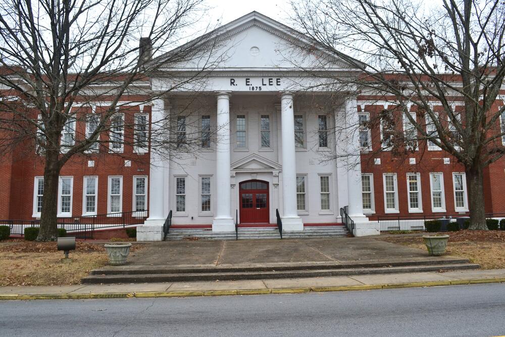 R. E. Lee Institute