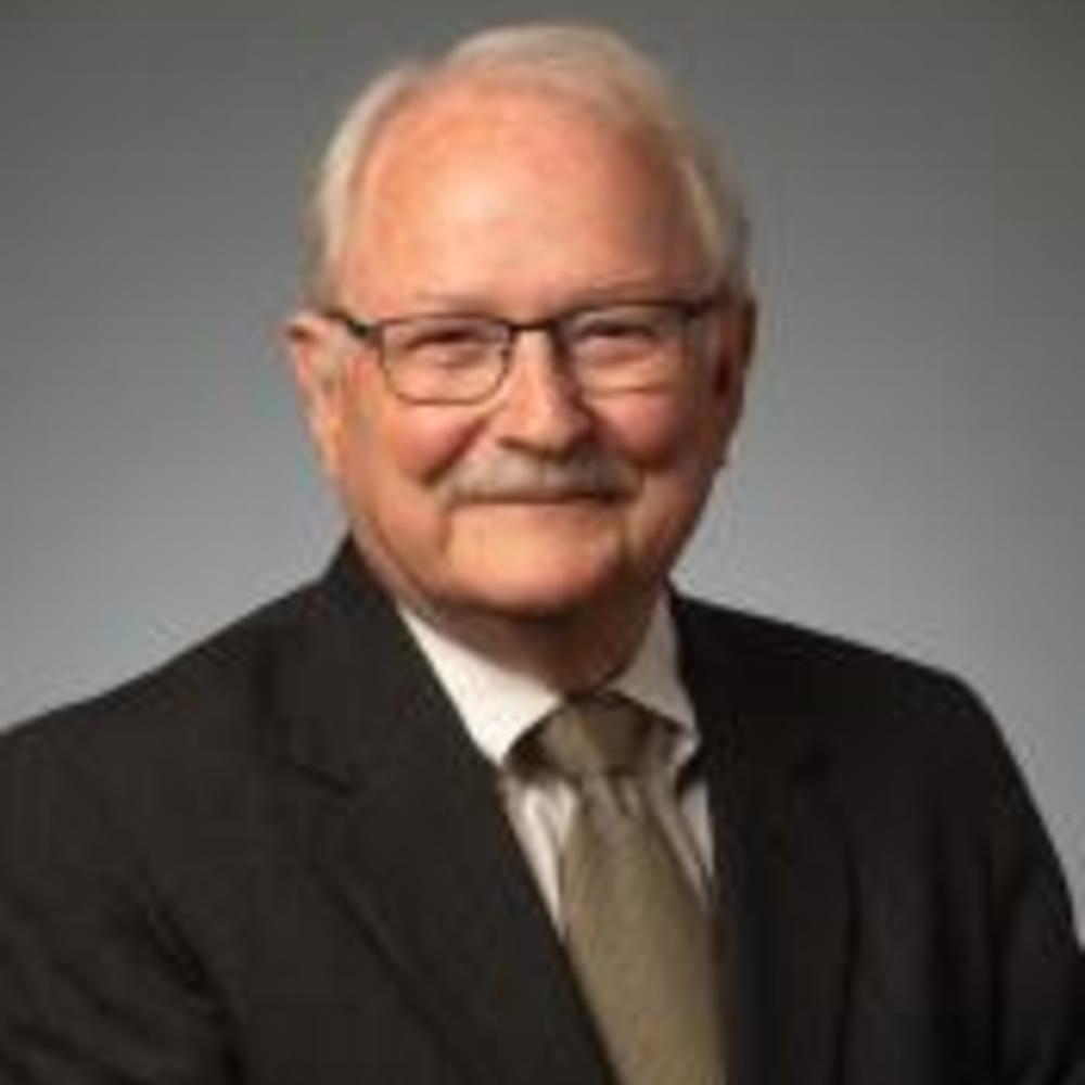 headshot of Randall Walker