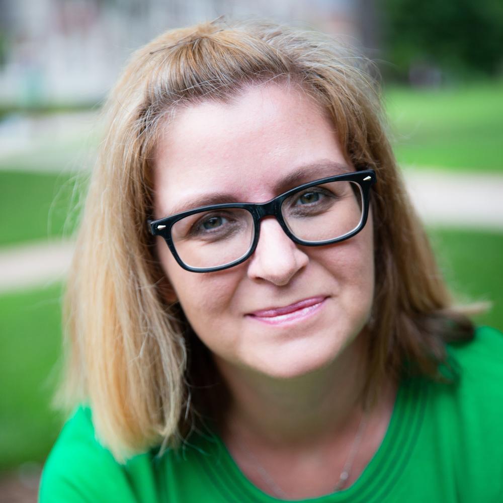 Headshot of Maureen Freehill